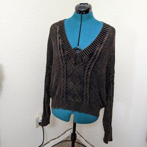 POL v-neck cut sweater